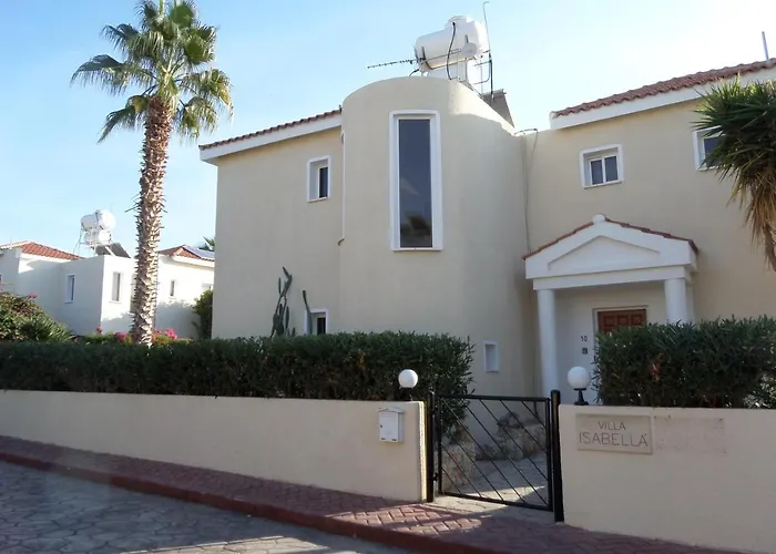 Villa Isabella: Coral Bay Beach, Seaview