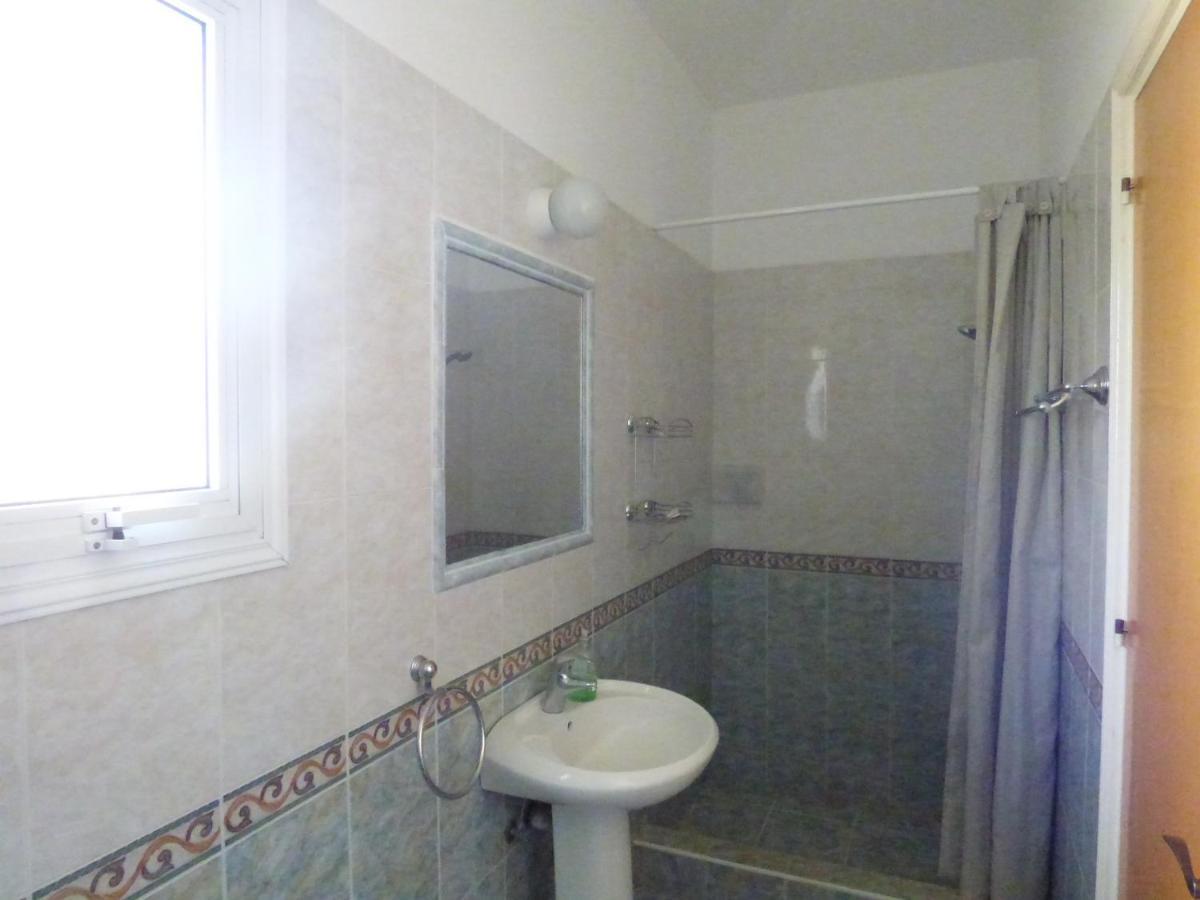 Villa Isabella: Coral Bay Beach, Seaview