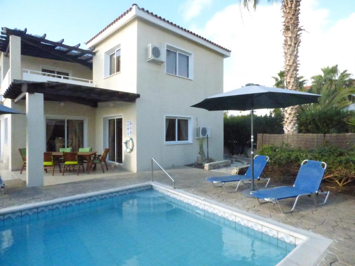 Villa Isabella: Coral Bay Beach, Seaview Peyia